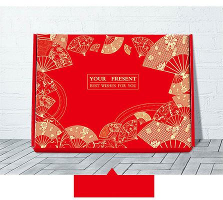 Lipat Embossing Kotak Hadiah Pakaian Bergelombang Pencetakan Logo Kustom