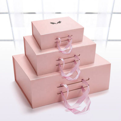 Bentuk Buku Debossing Magnetic Garment Kotak Kemasanes With Ribbon