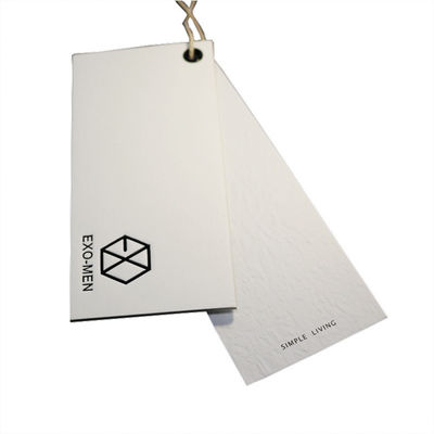 Logo Debossed 350g Kertas Kraft Hang Tag Kustom Dengan String