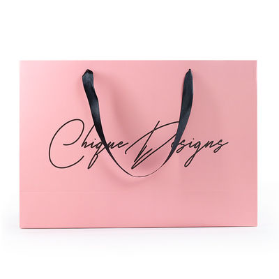 Hadiah Kosmetik LOGO Kustom CMYK Tas Kertas Cetak Dengan Pegangan