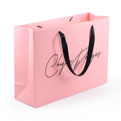 Hadiah Kosmetik LOGO Kustom CMYK Tas Kertas Cetak Dengan Pegangan